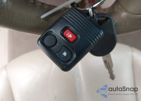 2001 Ford Windstar Se z USA, uszkodzony, nr VIN 2FMZA52441BA03593